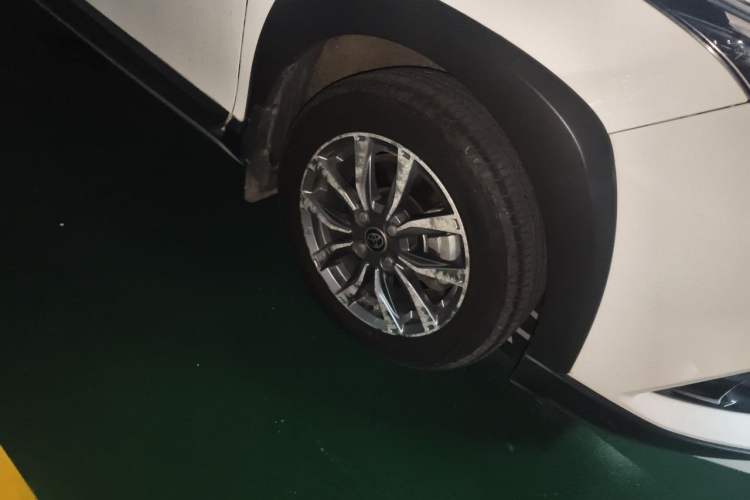 Used Toyota YARiS L Zhi Xuan 2020 X-Trail X 1.5L CVT Leading Edition Right Front Wheel Hub