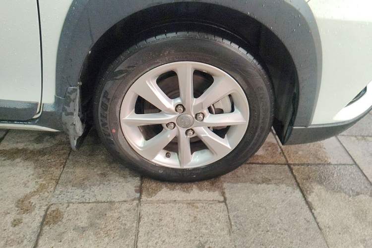 Used Toyota YARiS L Zhi Xuan 2020 X-Trail X 1.5L CVT Leading Edition Right Front Wheel Hub