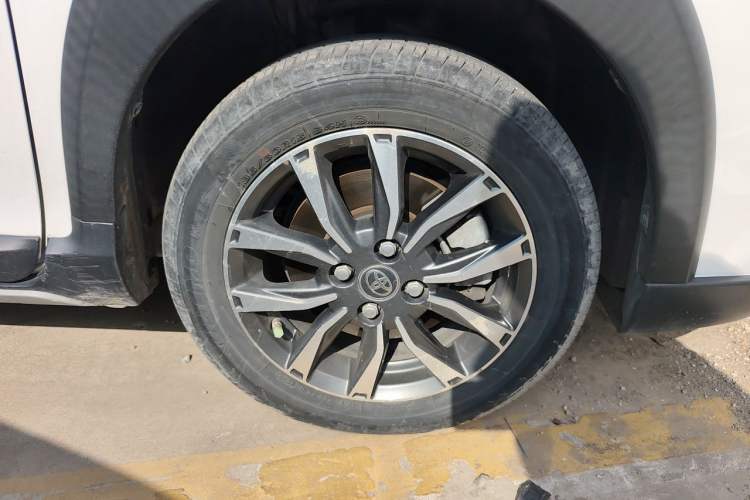 Used Toyota YARiS L Zhi Xuan 2020 X-Trail X 1.5L CVT Luxury Edition Right Front Wheel Hub