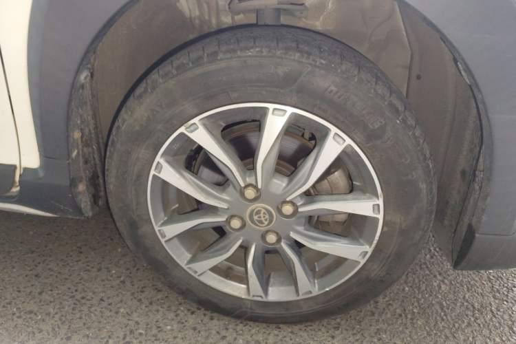 Used Toyota YARiS L Zhi Xuan 2020 X-Trail X 1.5L CVT Leading Edition Right Front Wheel Hub