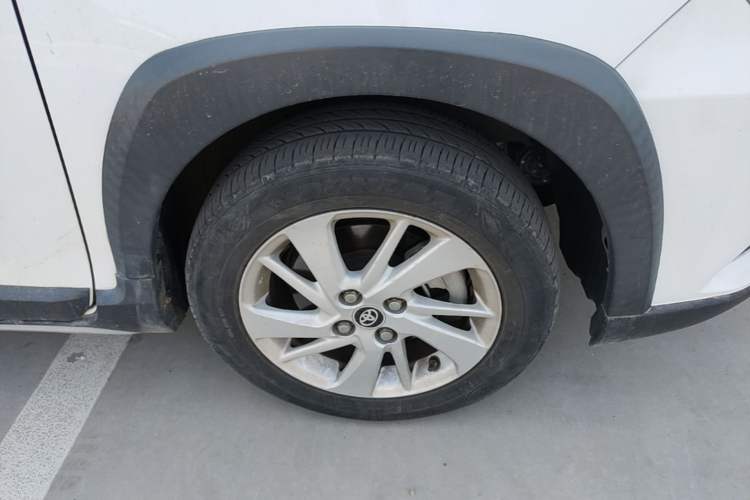 Used Toyota YARiS L Zhi Xuan 2020 X-Trail X 1.5L CVT Leading Edition Right Front Wheel Hub