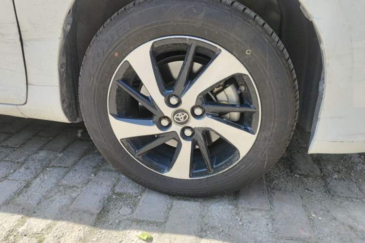 Used Toyota YARiS L Zhi Xuan 2020 1.5L CVT Leading Edition Right Front Wheel Hub