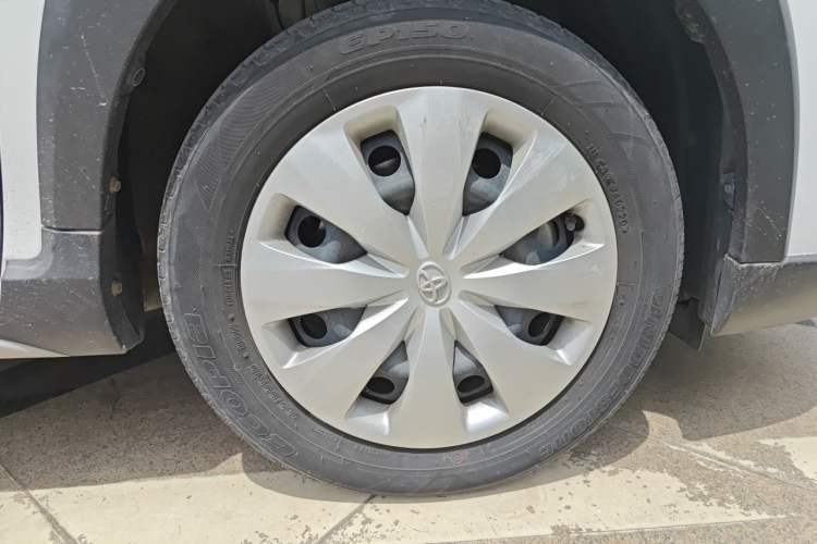 Used Toyota YARiS L Zhi Xuan 2020 X-Trail X 1.5L CVT Leading Edition Right Front Wheel Hub