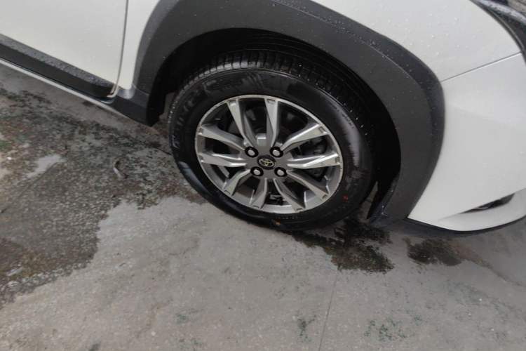 Used Toyota YARiS L Zhi Xuan 2020 X-Trail X 1.5L CVT Leading Edition Right Front Wheel Hub