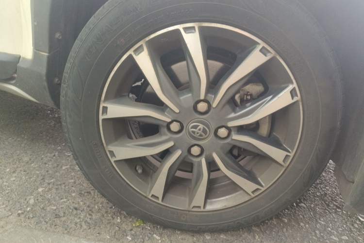 Used Toyota YARiS L Zhi Xuan 2020 X-Trail X 1.5L CVT Luxury Edition Right Front Wheel Hub