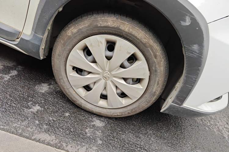 Used Toyota YARiS L Zhi Xuan 2020 X-Trail X 1.5L CVT Leading Edition Right Front Wheel Hub