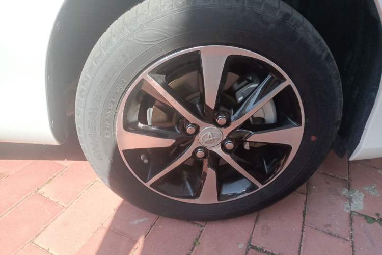 Used Toyota YARiS L Zhi Xuan 2020 1.5L CVT Leading Edition Right Front Wheel Hub