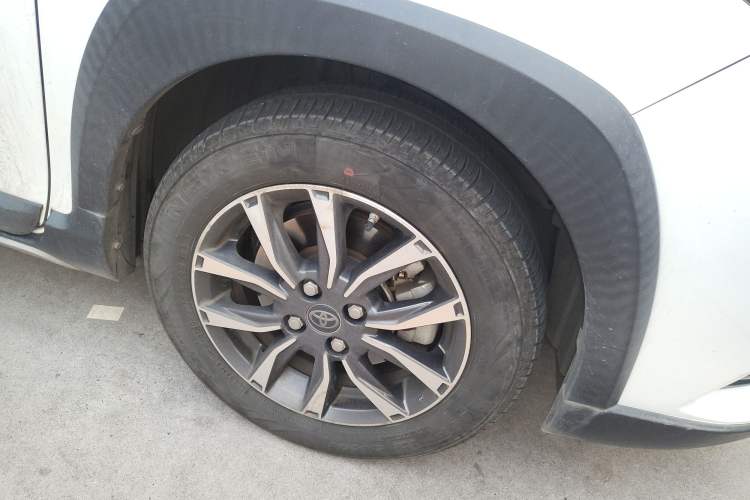 Used Toyota YARiS L Zhi Xuan 2020 X-Trail X 1.5L CVT Luxury Edition Right Front Wheel Hub