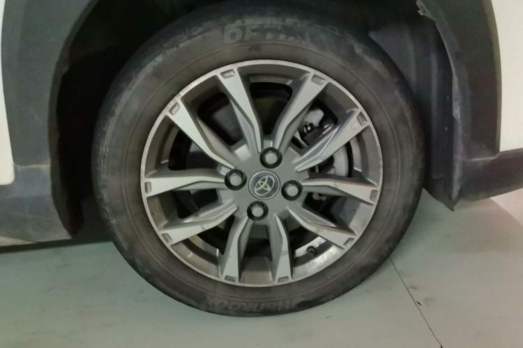 Used Toyota YARiS L Zhi Xuan 2020 X-Trail X 1.5L CVT Leading Edition Right Front Wheel Hub