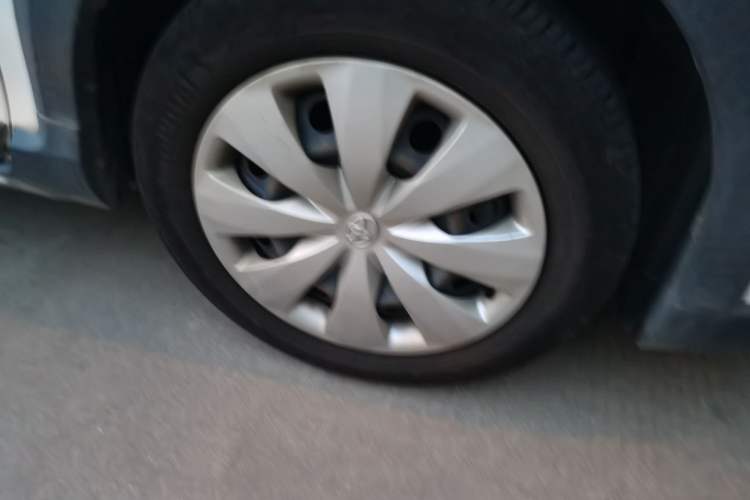 Used Toyota YARiS L Zhi Xuan 2020 X-Trail X 1.5L CVT Leading Edition Right Front Wheel Hub