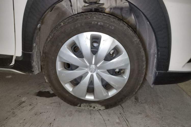 Used Toyota YARiS L Zhi Xuan 2020 X-Trail X 1.5L CVT Leading Edition Right Front Wheel Hub