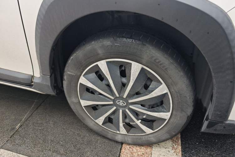 Used Toyota YARiS L Zhi Xuan 2020 X-Trail X 1.5L CVT Leading Edition Right Front Wheel Hub