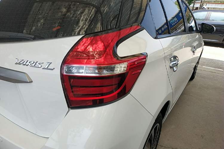 Used Toyota YARiS L Zhi Xuan 2020 1.5L CVT Leading Edition Right Rear Taillight