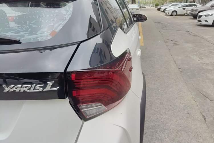 Used Toyota YARiS L Zhi Xuan 2020 X-Trail X 1.5L CVT Leading Edition Right Rear Taillight