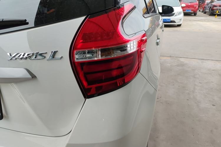 Used Toyota YARiS L Zhi Xuan 2020 1.5L CVT Leading Edition Right Rear Taillight