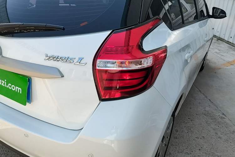 Used Toyota YARiS L Zhi Xuan 2020 1.5L CVT Leading Edition Right Rear Taillight