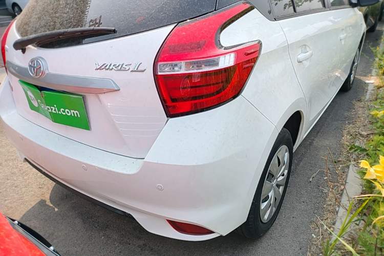 Used Toyota YARiS L Zhi Xuan 2020 1.5L CVT Leading Edition Right Rear Taillight