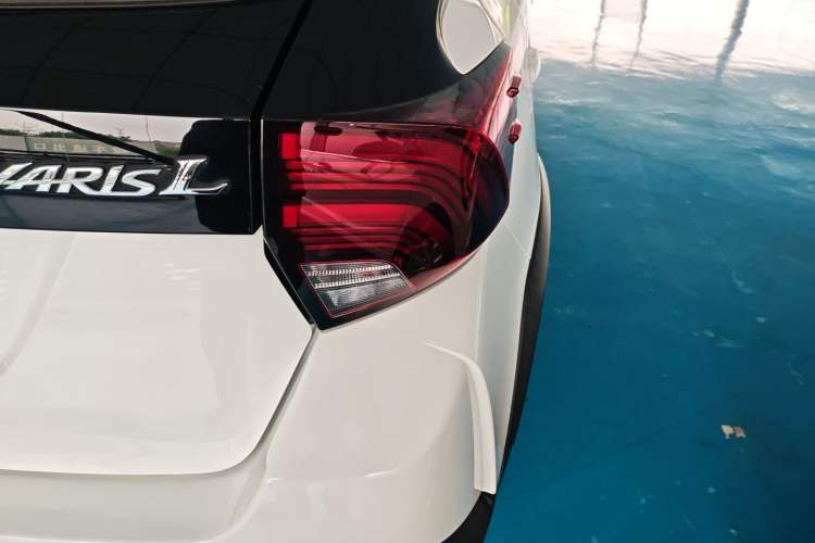 Used Toyota YARiS L Zhi Xuan 2020 X-Trail X 1.5L CVT Leading Edition Right Rear Taillight