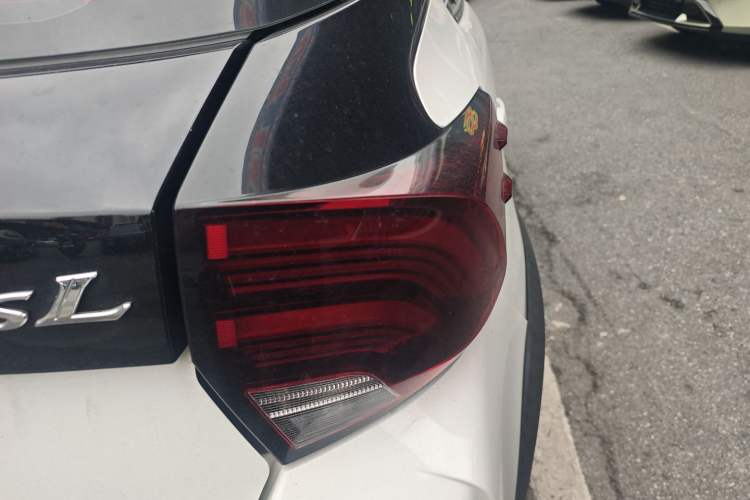 Used Toyota YARiS L Zhi Xuan 2020 X-Trail X 1.5L CVT Leading Edition Right Rear Taillight