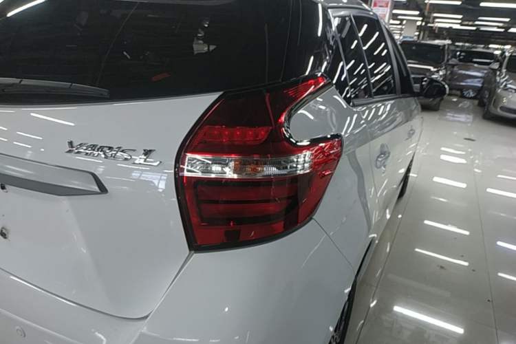 Used Toyota YARiS L Zhi Xuan 2020 1.5L CVT Leading Edition Right Rear Taillight