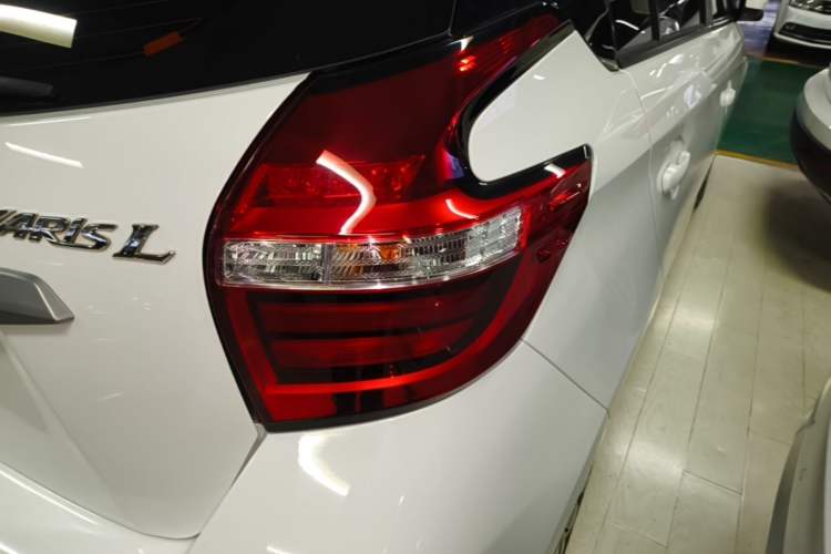 Used Toyota YARiS L Zhi Xuan 2020 1.5L CVT Leading Edition Right Rear Taillight