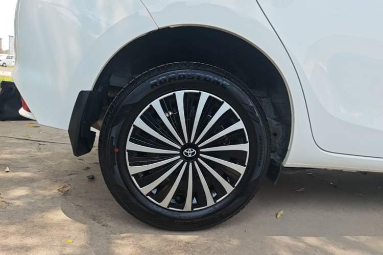 Used Toyota YARiS L Zhi Xuan 2020 1.5L CVT Leading Edition Right Rear Wheel Hub