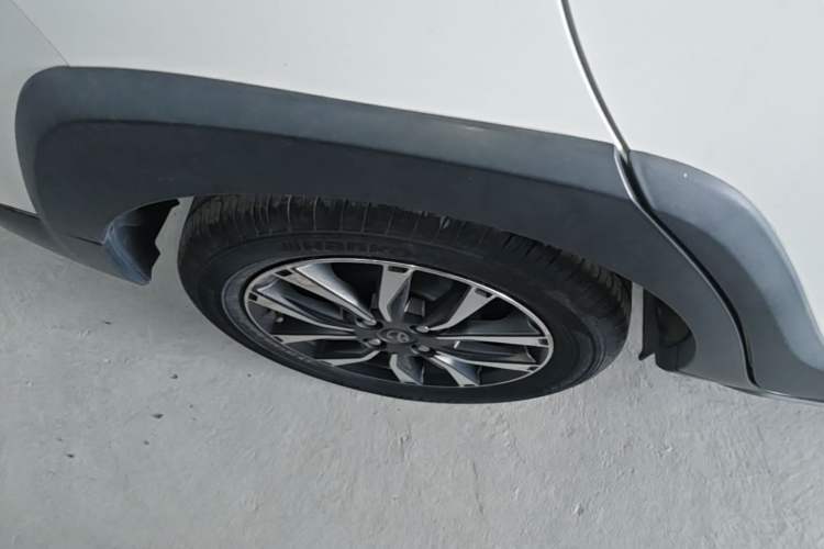 Used Toyota YARiS L Zhi Xuan 2020 X-Trail X 1.5L CVT Luxury Edition Right Rear Wheel Hub