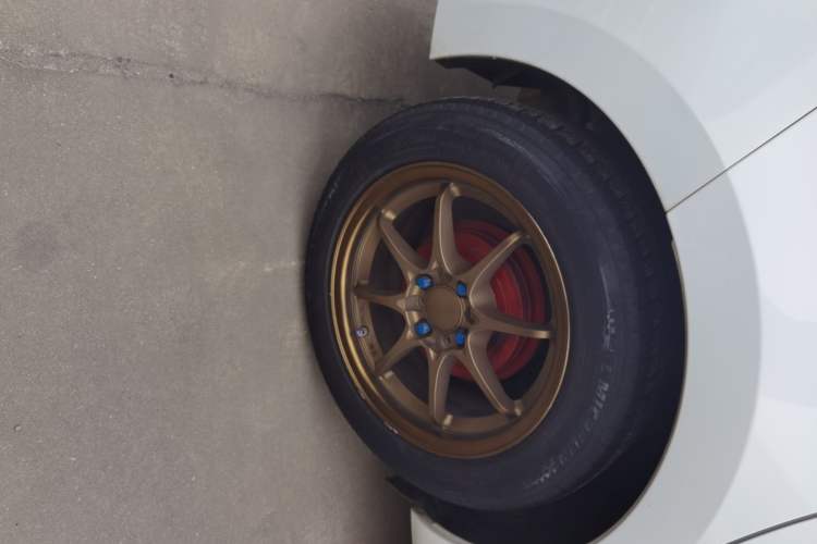 Used Toyota YARiS L Zhi Xuan 2020 1.5L CVT Leading Edition Right Rear Wheel Hub