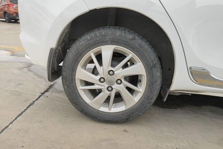 Used Toyota YARiS L Zhi Xuan 2020 1.5L CVT Leading Edition Right Rear Wheel Hub