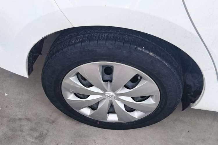 Used Toyota YARiS L Zhi Xuan 2020 1.5L CVT Leading Edition Right Rear Wheel Hub