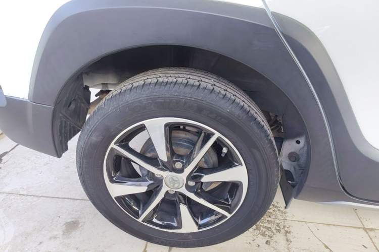 Used Toyota YARiS L Zhi Xuan 2020 X-Trail X 1.5L CVT Leading Edition Right Rear Wheel Hub