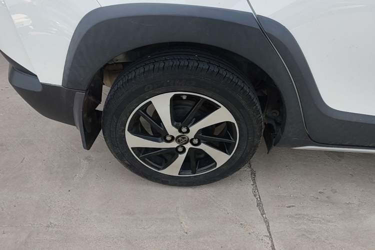 Used Toyota YARiS L Zhi Xuan 2020 X-Trail X 1.5L CVT Leading Edition Right Rear Wheel Hub