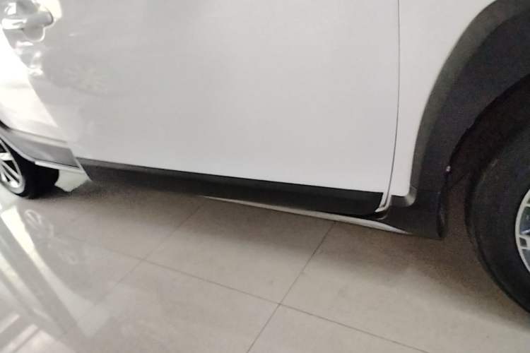 Used Toyota YARiS L Zhi Xuan 2020 X-Trail X 1.5L CVT Luxury Edition Right Side Sill