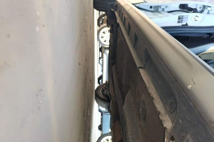 Used Toyota YARiS L Zhi Xuan 2020 X-Trail X 1.5L CVT Leading Edition Right Side Sill