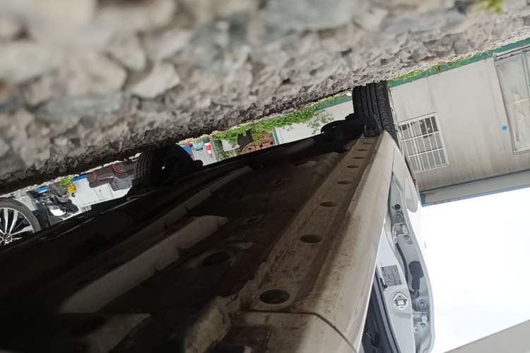 Used Toyota YARiS L Zhi Xuan 2020 1.5L CVT Leading Edition Right Side Sill