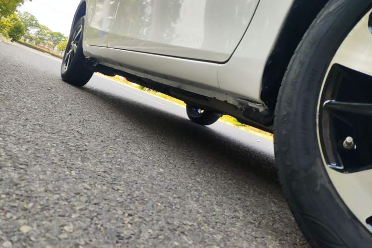 Used Toyota YARiS L Zhi Xuan 2020 1.5L CVT Leading Edition Right Side Sill