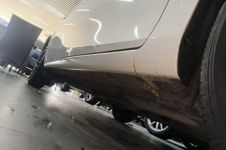 Used Toyota YARiS L Zhi Xuan 2020 1.5L CVT Leading Edition Right Side Sill
