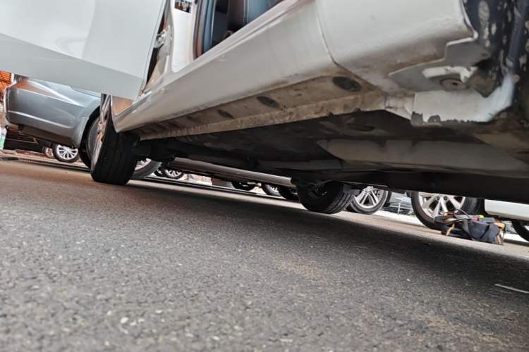 Used Toyota YARiS L Zhi Xuan 2020 1.5L CVT Leading Edition Right Side Sill