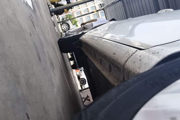 Used Toyota YARiS L Zhi Xuan 2020 1.5L CVT Leading Edition Right Side Sill