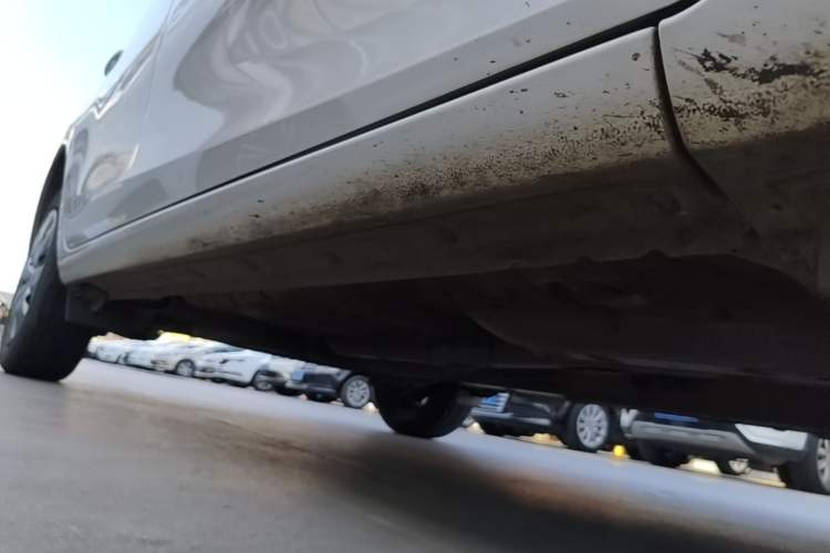 Used Toyota YARiS L Zhi Xuan 2020 1.5L CVT Leading Edition Right Side Sill