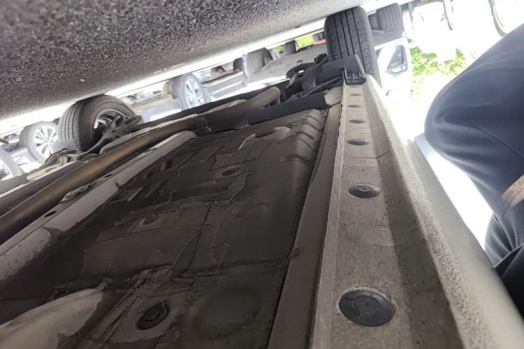 Used Toyota YARiS L Zhi Xuan 2020 1.5L CVT Leading Edition Right Side Sill
