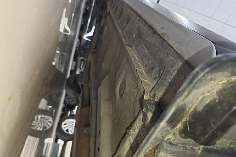 Used Toyota YARiS L Zhi Xuan 2020 X-Trail X 1.5L CVT Leading Edition Right Side Sill
