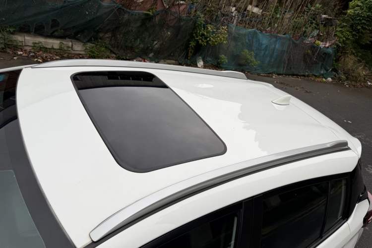 Used Toyota YARiS L Zhi Xuan 2020 X-Trail X 1.5L CVT Prestige Edition Roof