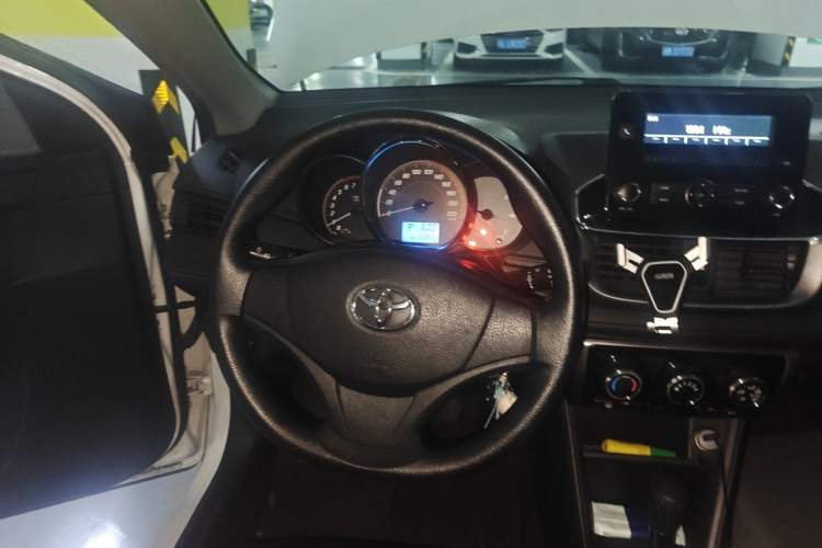 Used Toyota YARiS L Zhi Xuan 2020 X-Trail X 1.5L CVT Leading Edition Steering Wheel