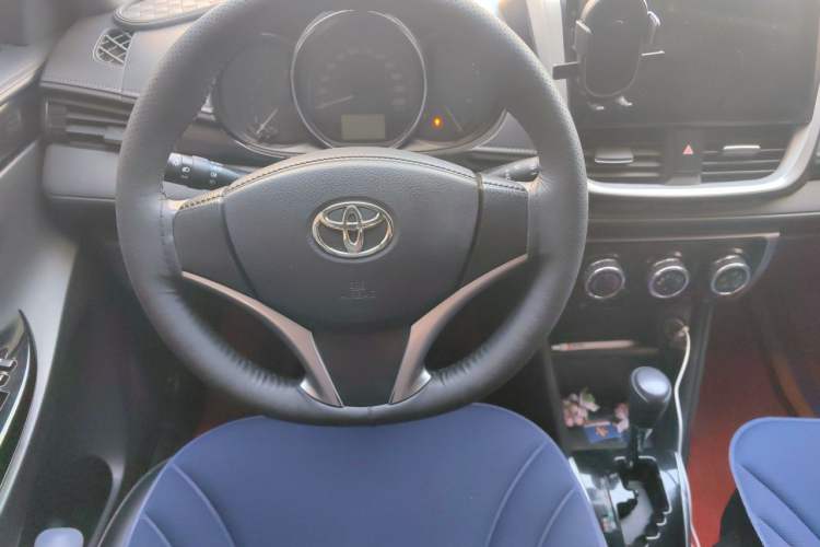 Used Toyota YARiS L Zhi Xuan 2020 X-Trail X 1.5L CVT Luxury Edition Steering Wheel