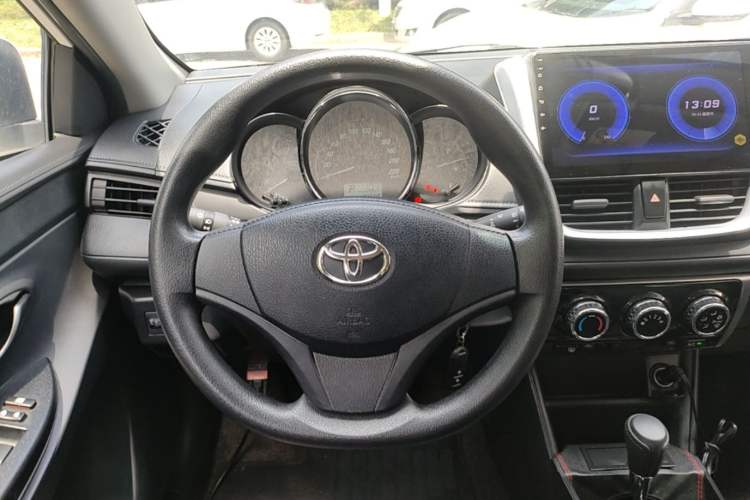 Used Toyota YARiS L Zhi Xuan 2020 1.5L CVT Leading Edition Steering Wheel