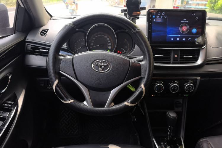 Used Toyota YARiS L Zhi Xuan 2020 X-Trail X 1.5L CVT Luxury Edition Steering Wheel