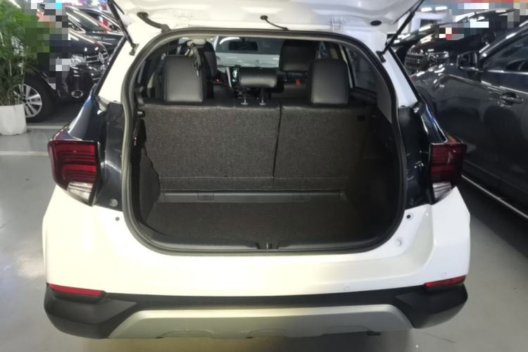 Used Toyota YARiS L Zhi Xuan 2020 X-Trail X 1.5L CVT Luxury Edition Trunk