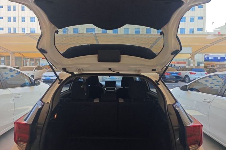 Used Toyota YARiS L Zhi Xuan 2020 X-Trail X 1.5L CVT Leading Edition Trunk