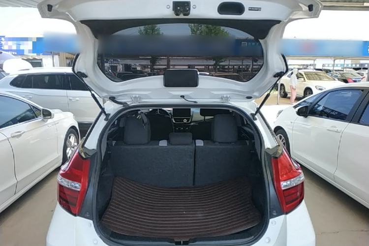 Used Toyota YARiS L Zhi Xuan 2020 1.5L CVT Leading Edition Trunk